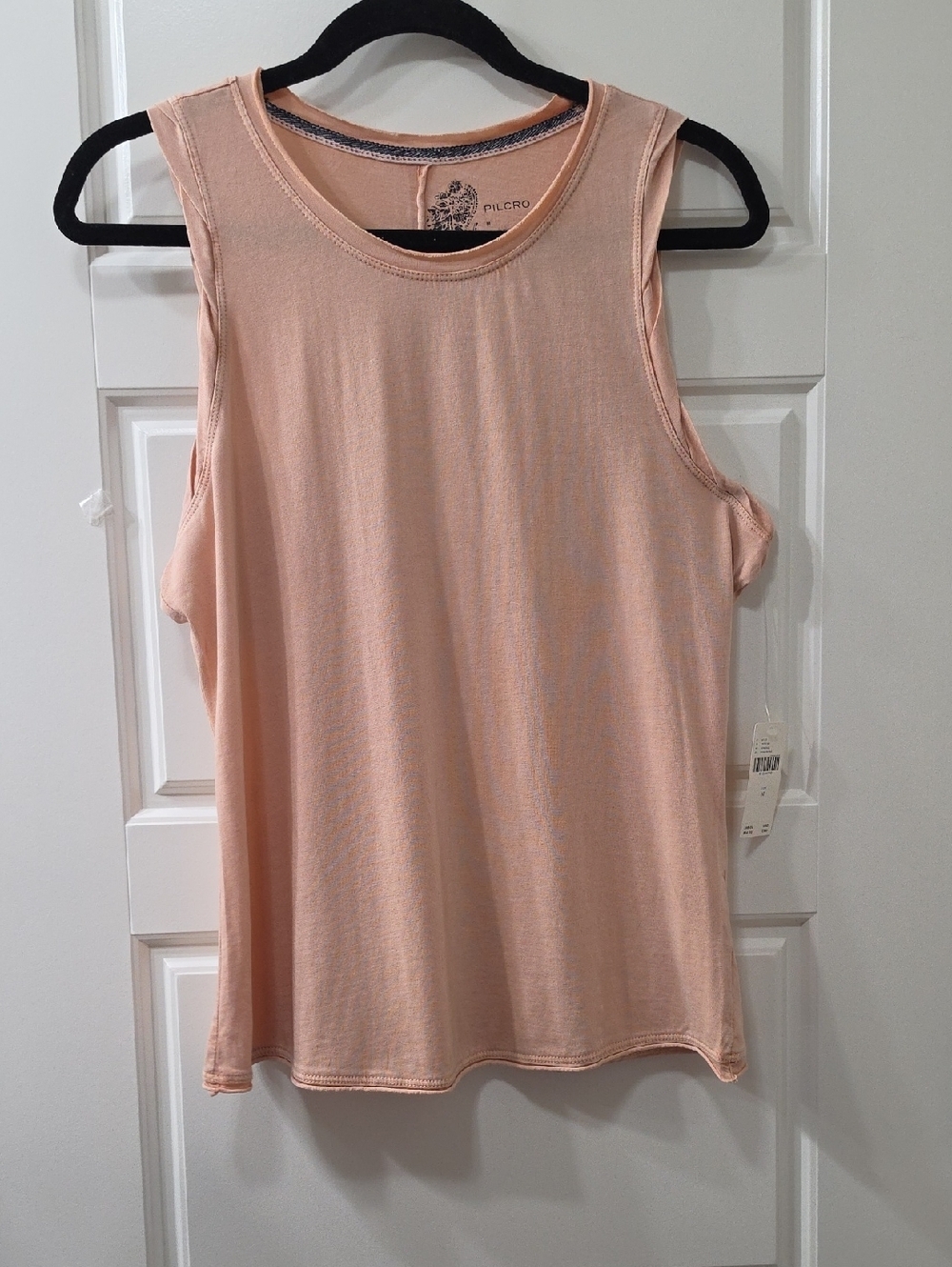 Pilcro Peach Sleeveless Scoop Neck Tank - Medium (NWT)